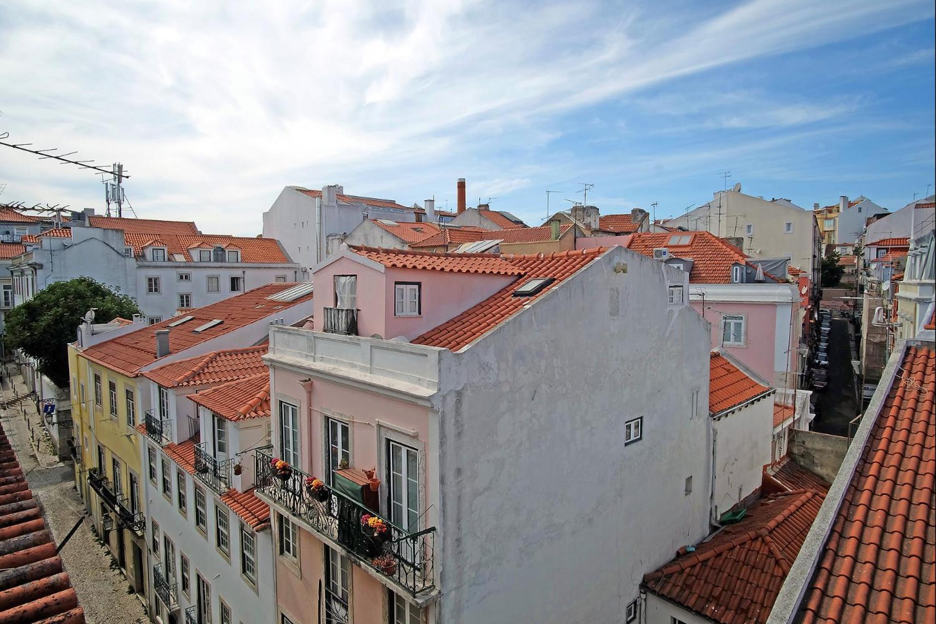 Bh4e-3br With View In Heart Of Bairro Alto - Bright Apartment