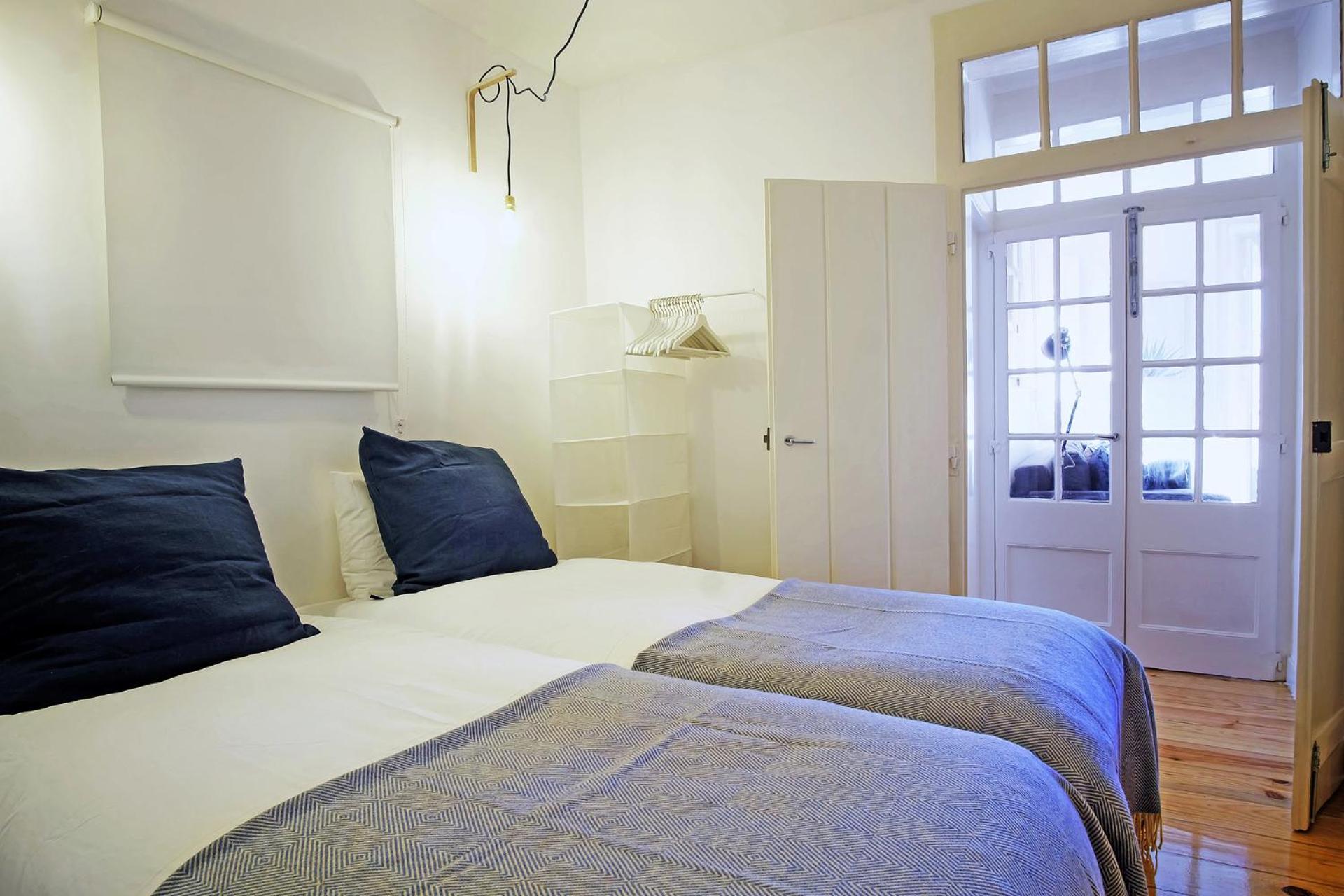 Bh4e-3br With View In Heart Of Bairro Alto - Bright Apartment Lisbon