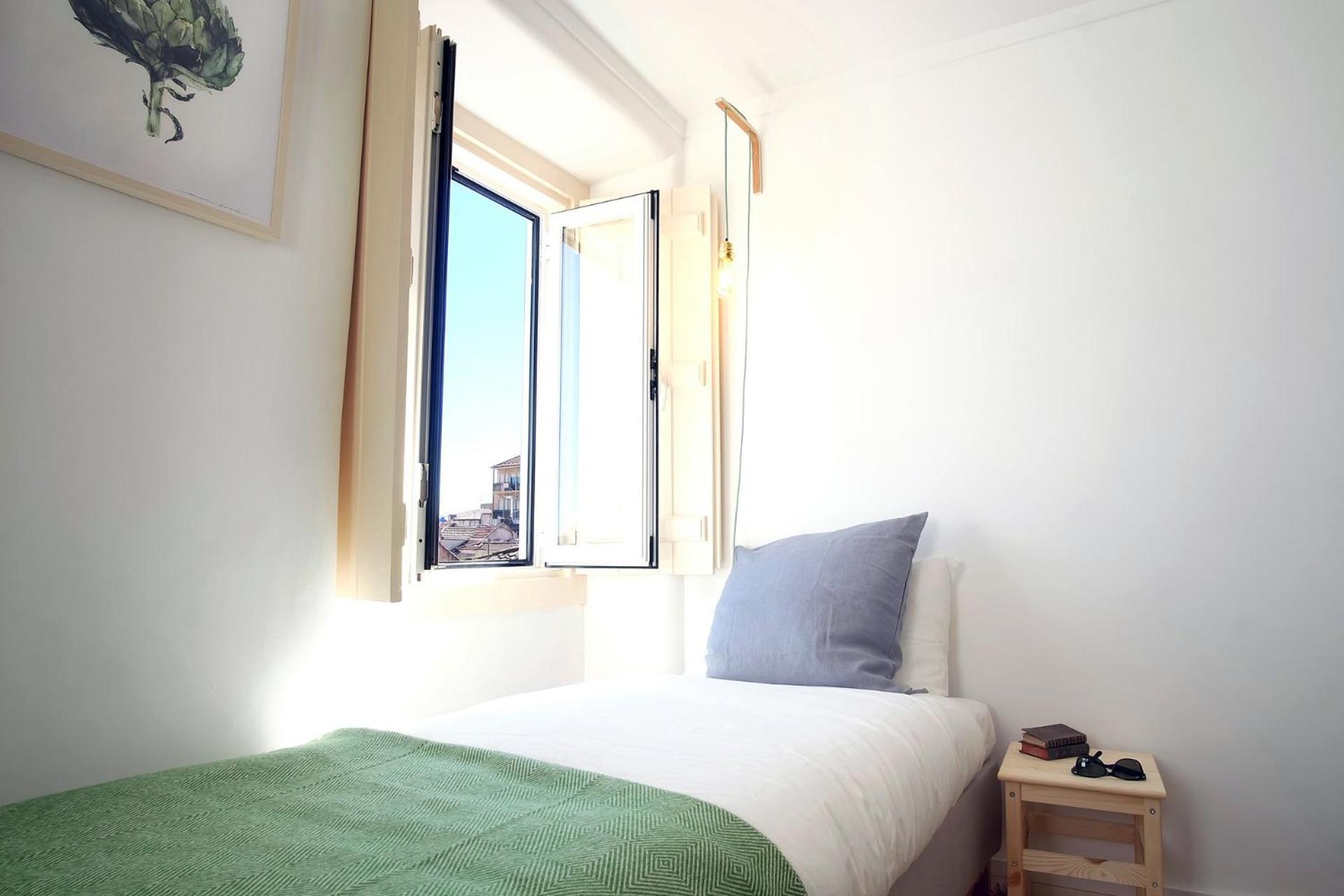 Bh4e-3br With View In Heart Of Bairro Alto - Bright * Lisbon